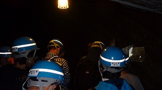 戦争遺跡地下壕探検