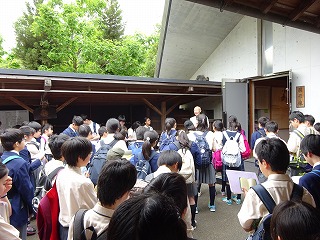 微生物のはたらきでおいしいしょうゆが出来るんだね 館長さんのお話