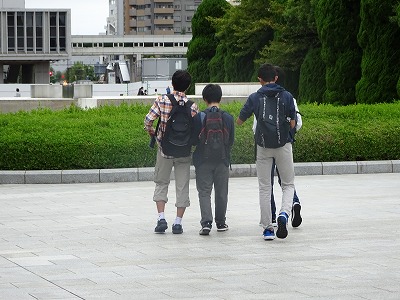 平和記念公園での研修