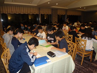 今日の反省と明日に向けて 室長会議