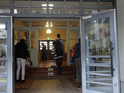 袋町小学校平和資料館での研修