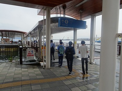 広島港にて