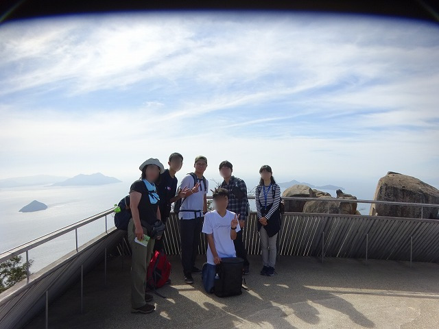 弥山山頂にて