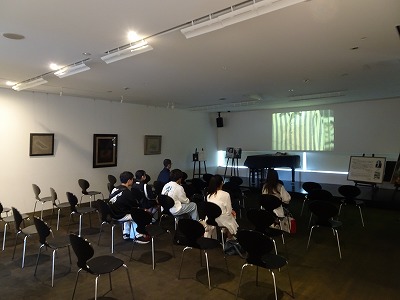 ホロコースト記念館での研修