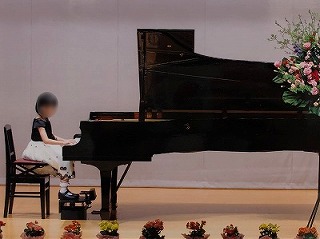 ピアノの発表会の写真