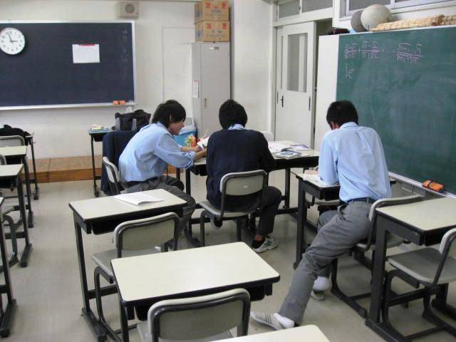 学年末考査