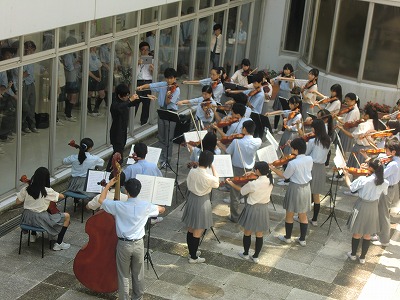 A mini concert by Chamber music club