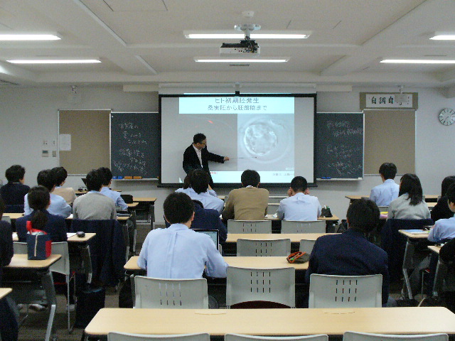 A special lecture by the professor from Tokyo Institute of Technology