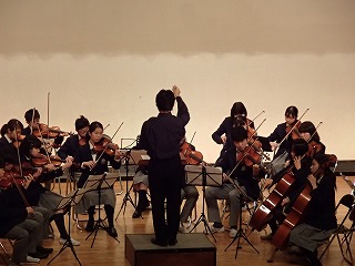 the Christmas concert by the Chorus club & the Chamber music club