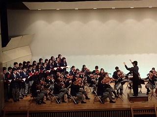 the Christmas concert by the Chorus club & the Chamber music club