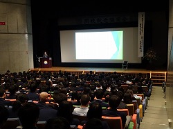 A lecture for the school foundation day