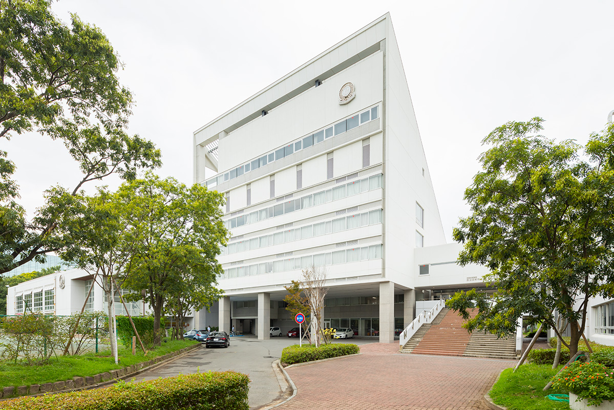 メモリアルタワー – 渋谷教育学園幕張中学校・高等学校